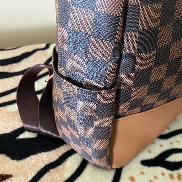 New Brown Faux Pebbled Leather Backpack - Picture 4 of 9